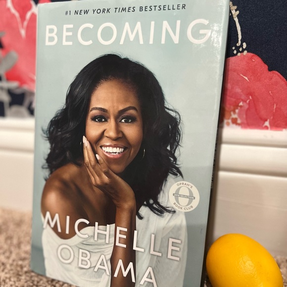 Becoming Michelle Obama Oprah’s Book Club 2018 - Picture 1 of 4